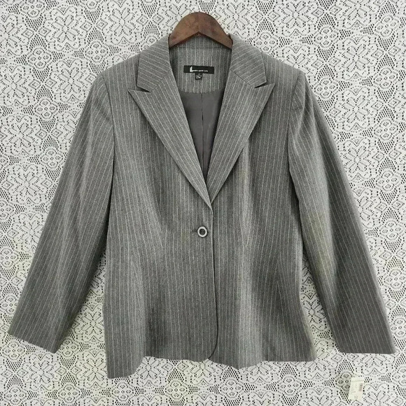 NWT Larry Levine stirped gray women's blazer 12 - Picture 1 of 8